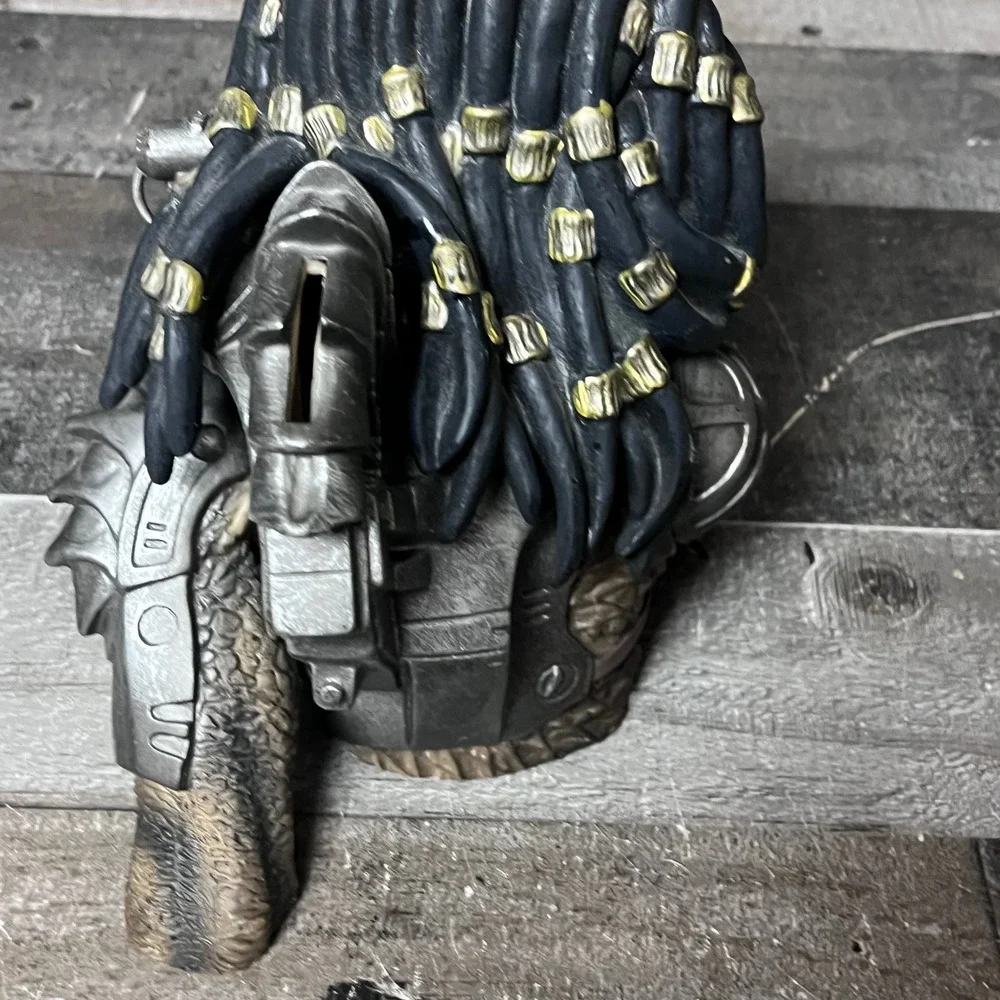 Diamond Select Toys Predator Vinyl Bust Bank 2015 Fox Sci-Fi Collectible Masked - Picture 4 of 8
